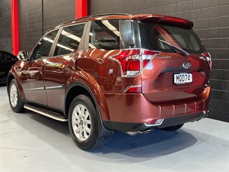 2019 Mahindra XUV500 - Thumbnail