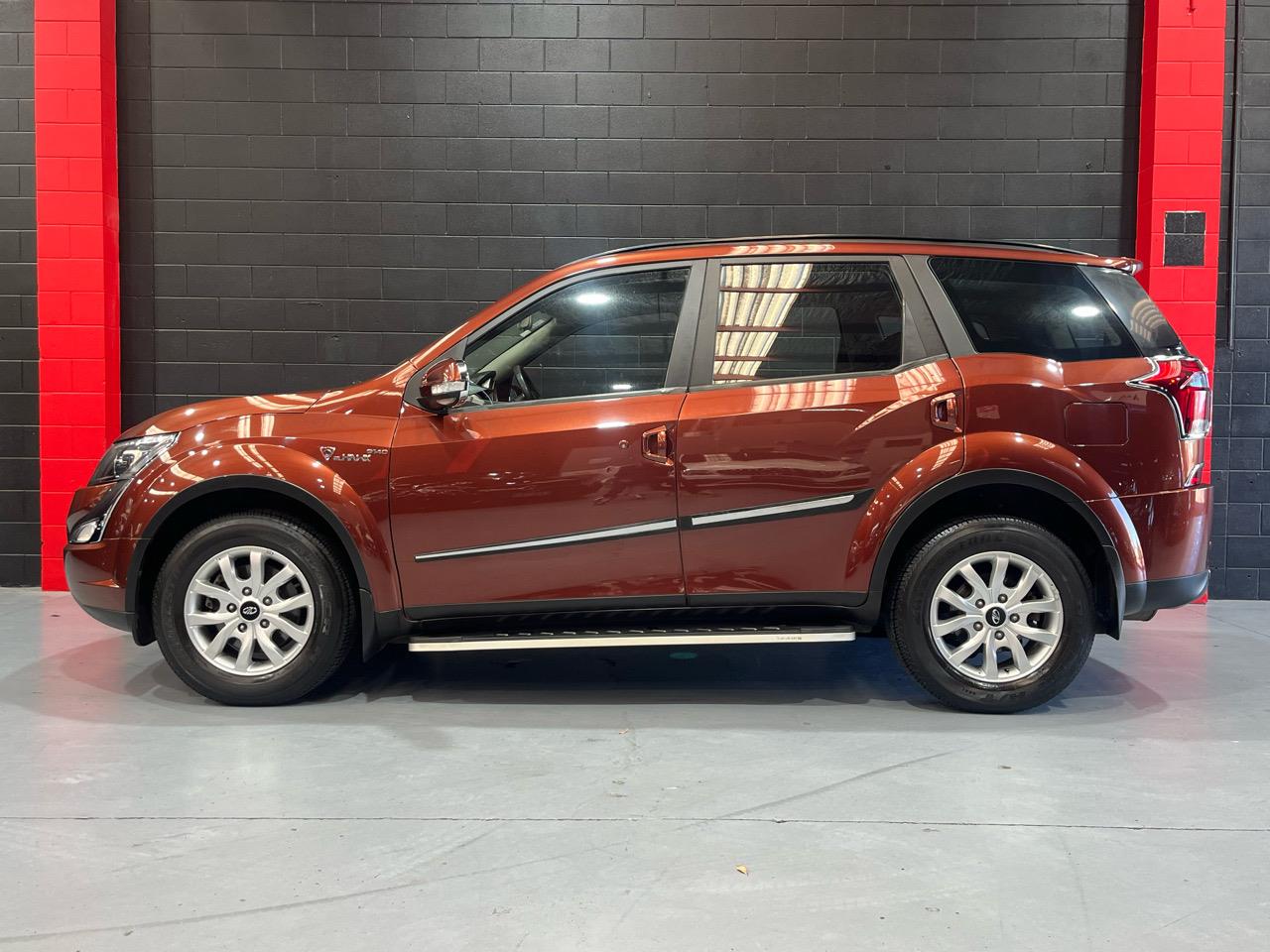 2019 Mahindra XUV500