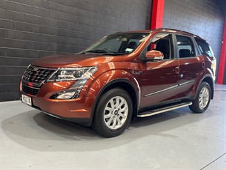 2019 Mahindra XUV500 - Thumbnail