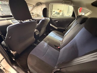 2012 TOYOTA Prius - Thumbnail