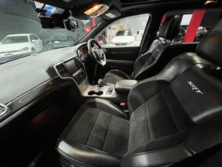 2014 Jeep Grand Cherokee - Thumbnail