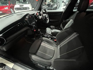 2015 Mini Cooper - Thumbnail