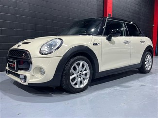 2015 Mini Cooper - Thumbnail