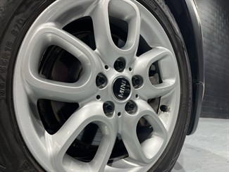 2015 Mini Cooper - Thumbnail