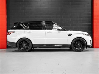 2018 Land Rover Range Rover Sport - Thumbnail