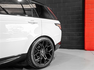 2018 Land Rover Range Rover Sport - Thumbnail