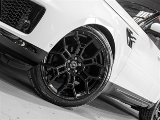 2018 Land Rover Range Rover Sport - Thumbnail