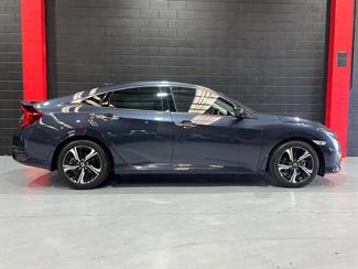 2017 Honda Civic - Thumbnail