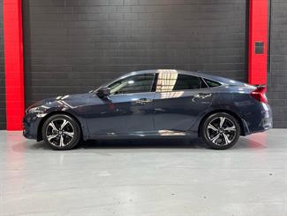 2017 Honda Civic - Thumbnail