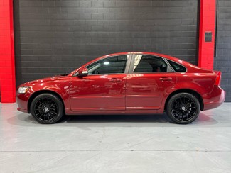 2010 Volvo S40 - Thumbnail