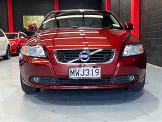 2010 Volvo S40 - Thumbnail