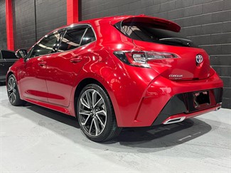 2021 TOYOTA Corolla - Thumbnail