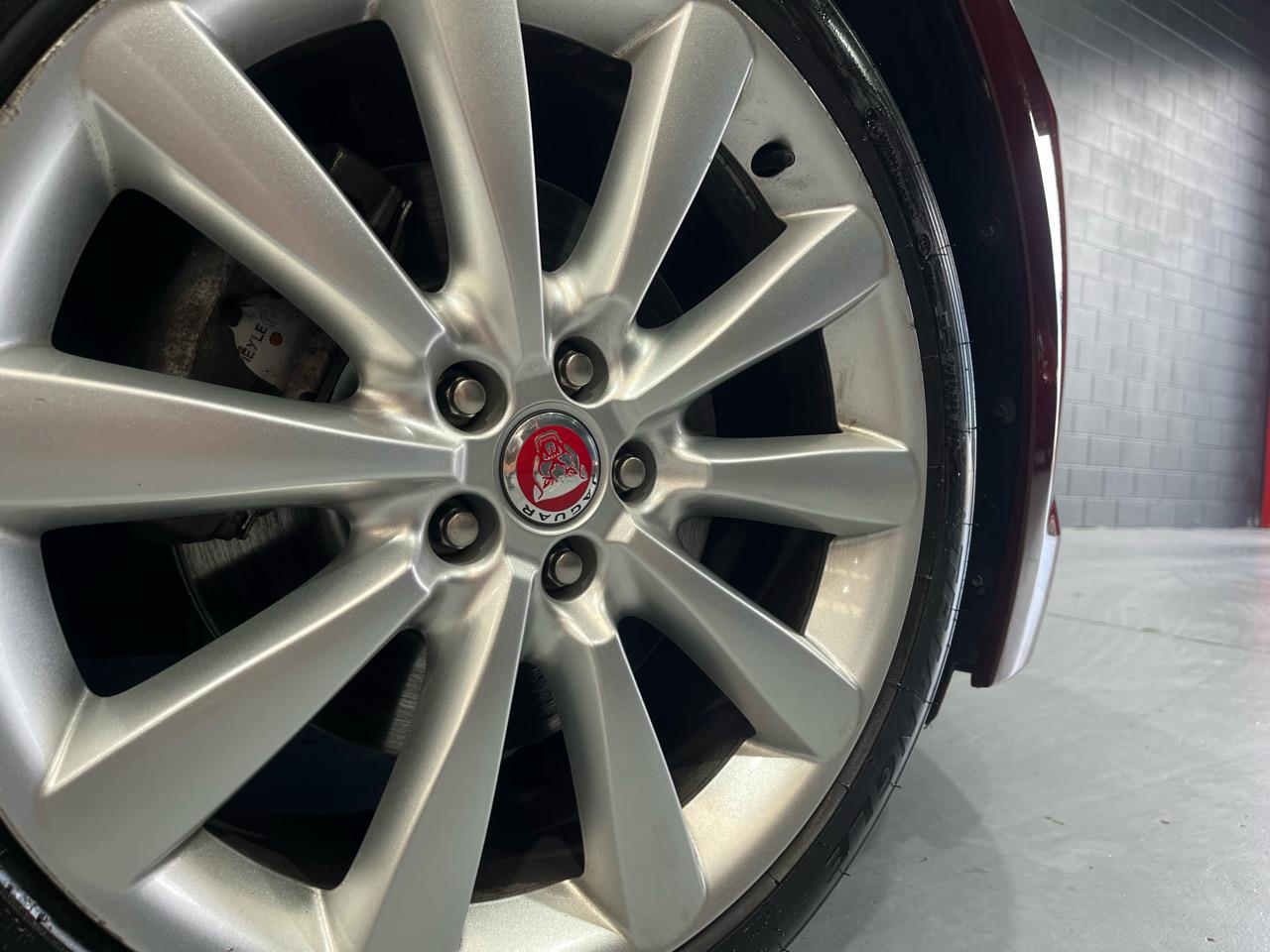 2015 Jaguar XF