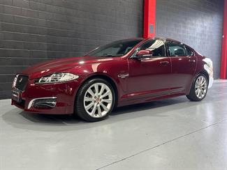 2015 Jaguar XF - Thumbnail