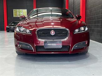 2015 Jaguar XF - Thumbnail
