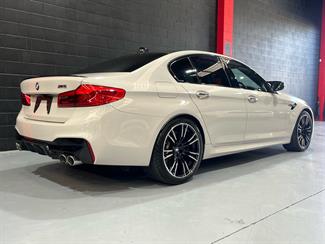 2018 BMW M5 - Thumbnail