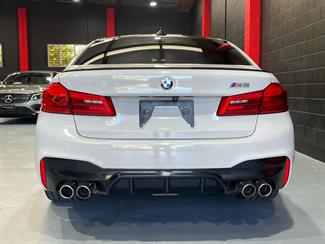 2018 BMW M5 - Thumbnail