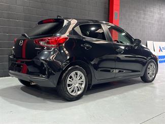 2020 Mazda 2 - Thumbnail