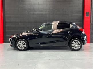 2020 Mazda 2 - Thumbnail