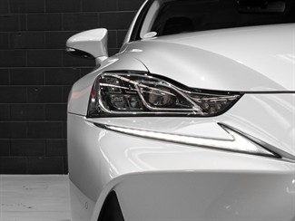 2017 Lexus IS 200t - Thumbnail