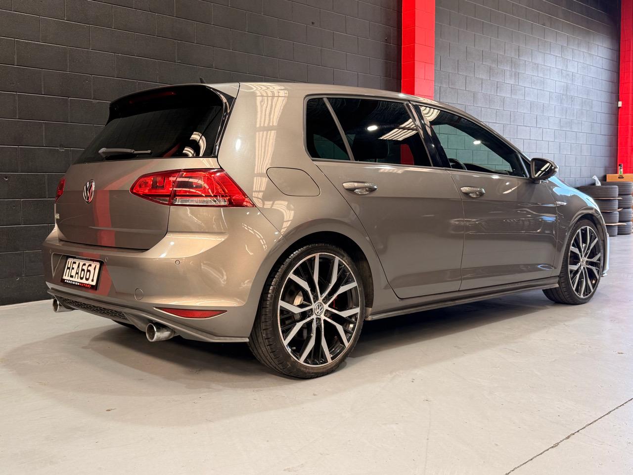 2013 Volkswagen GOLF