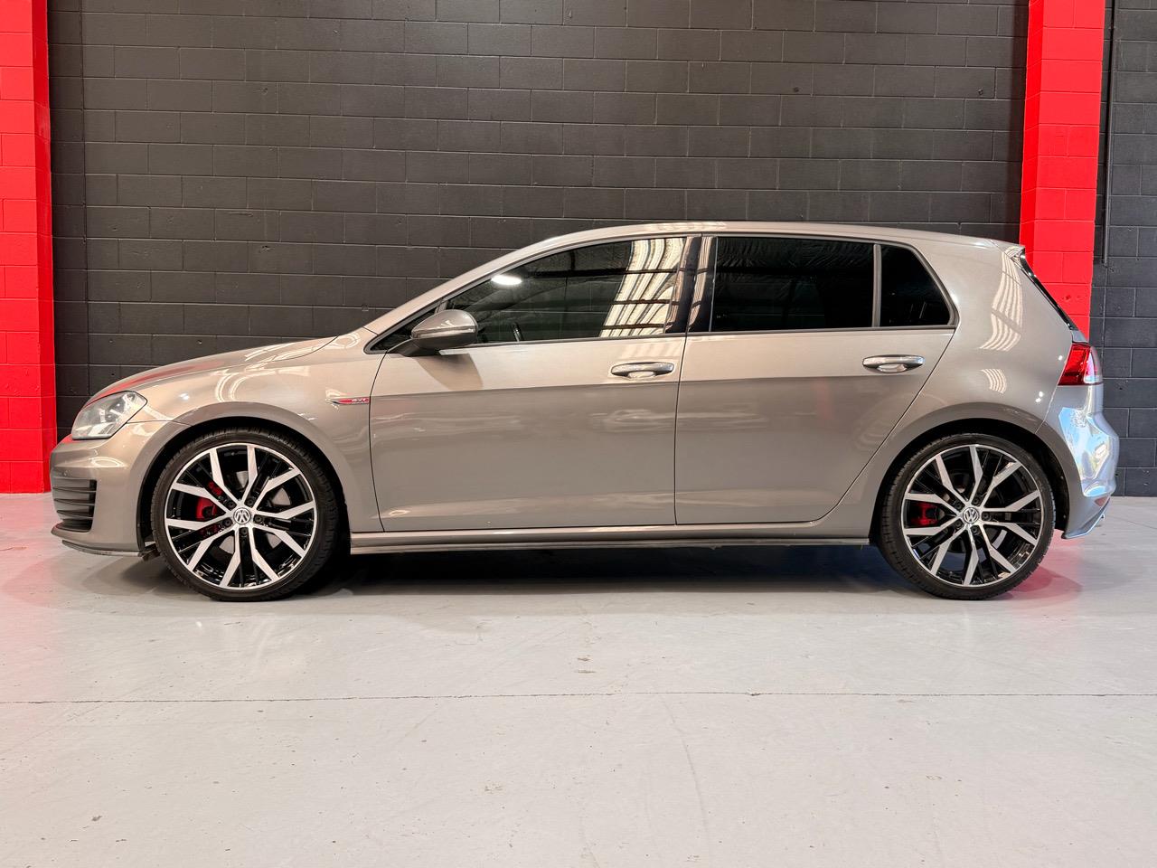 2013 Volkswagen GOLF