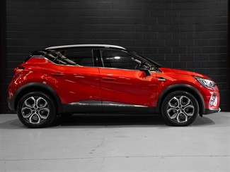 2022 Renault Captur - Thumbnail