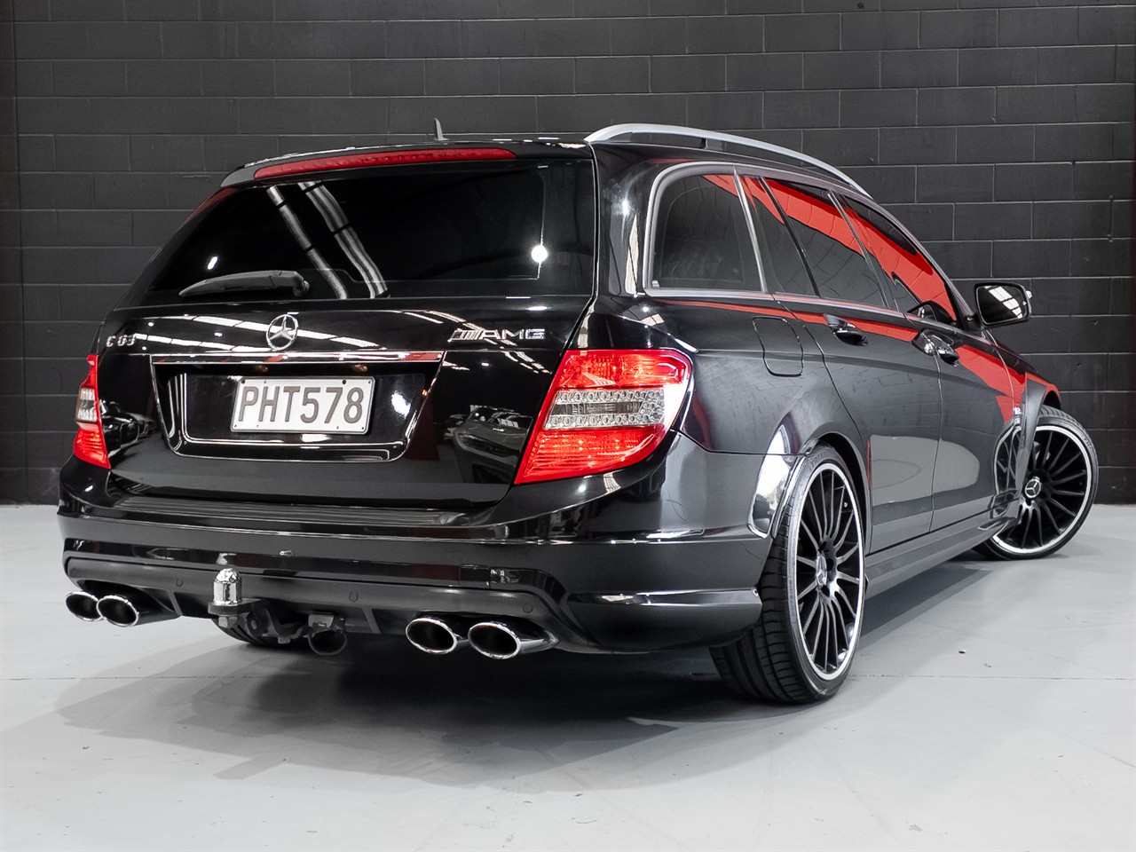 2009 Mercedes-Benz C 63