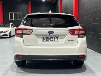 2017 Subaru IMPREZA - Thumbnail