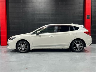 2017 Subaru IMPREZA - Thumbnail