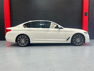 2018 BMW 540i - Thumbnail