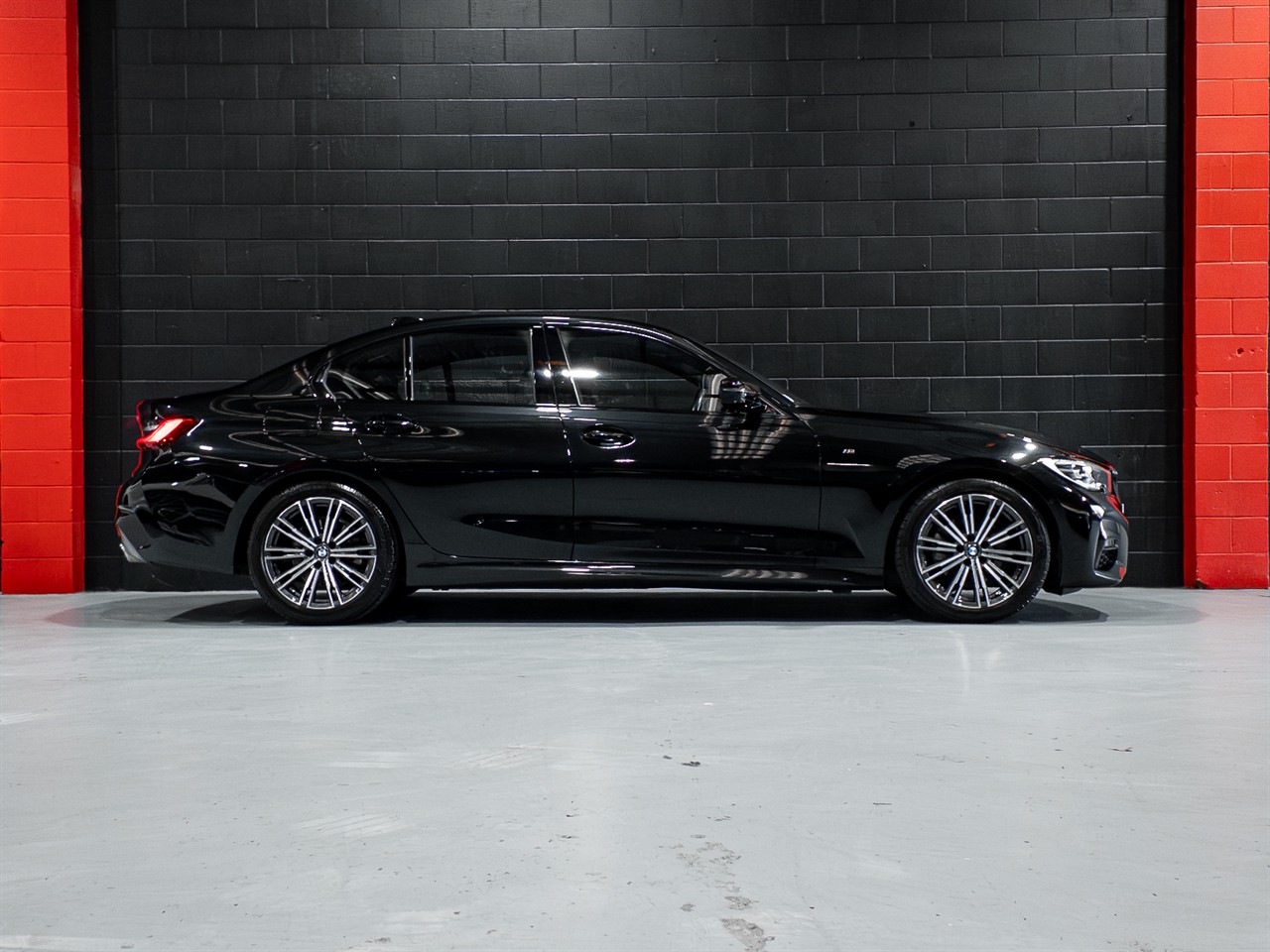 2020 BMW 320I