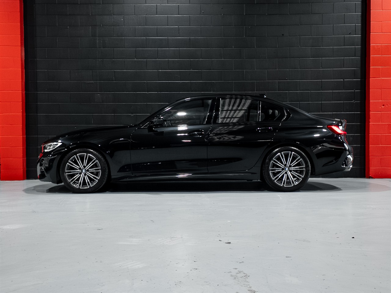 2020 BMW 320I