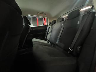 2015 Nissan Leaf - Thumbnail