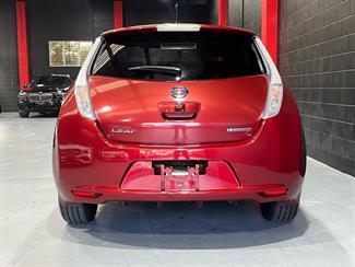 2015 Nissan Leaf - Thumbnail