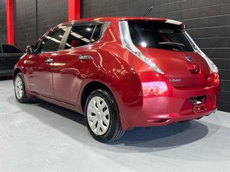 2015 Nissan Leaf - Thumbnail