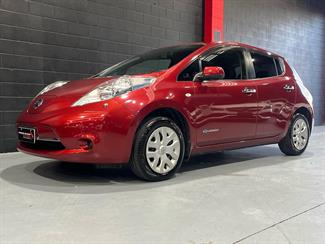 2015 Nissan Leaf - Thumbnail