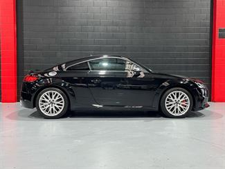 2017 Audi TTS - Thumbnail