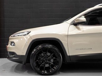 2016 Jeep Cherokee - Thumbnail
