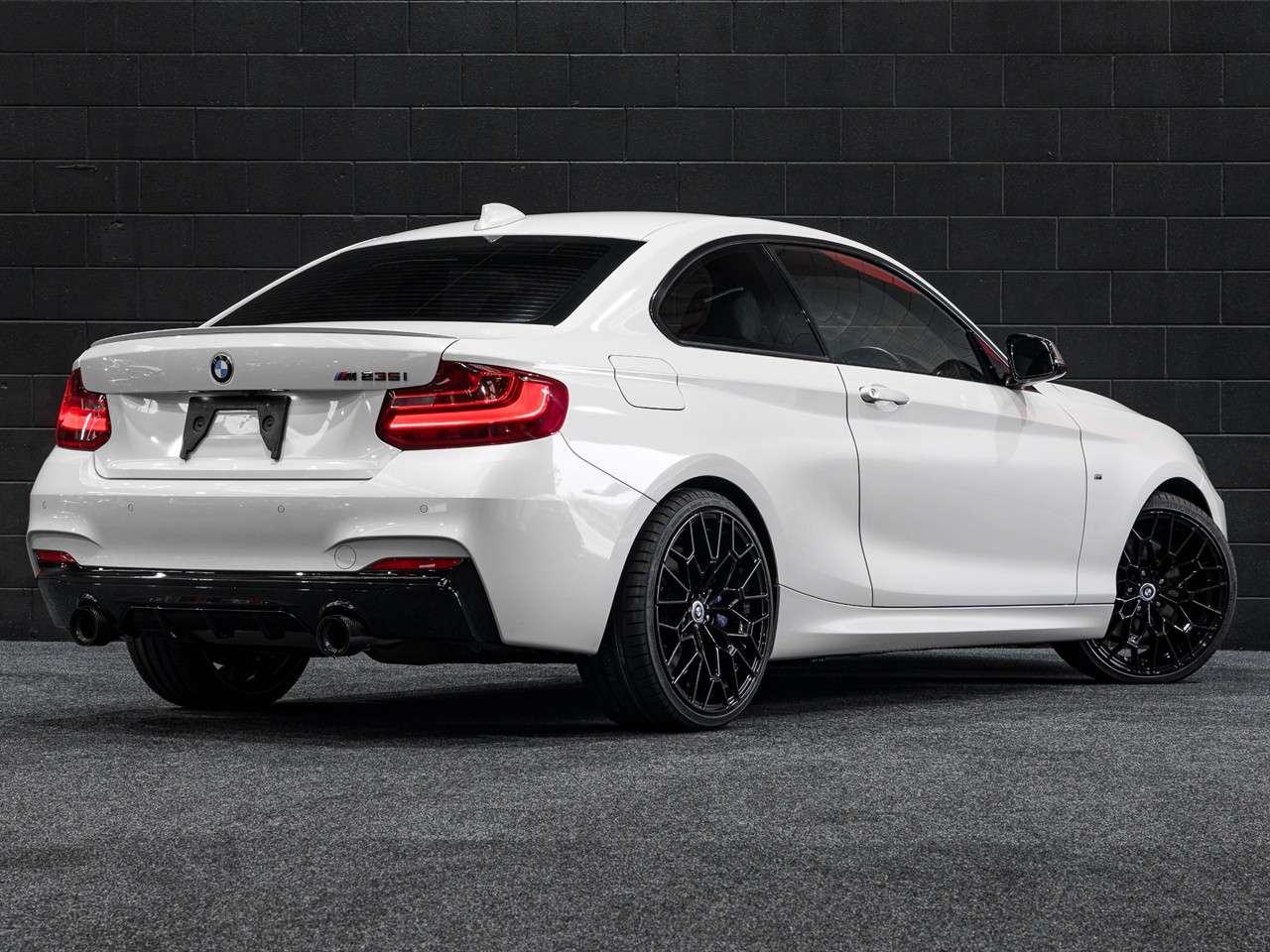 2015 BMW M235i