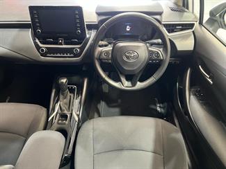 2022 TOYOTA Corolla - Thumbnail