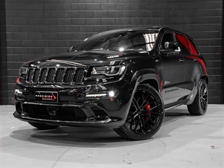 2017 Jeep Grand Cherokee - Thumbnail