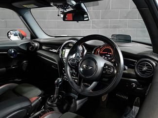 2017 Mini Cooper - Thumbnail
