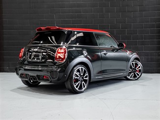 2017 Mini Cooper - Thumbnail