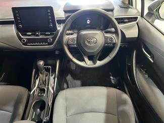 2021 TOYOTA Corolla - Thumbnail
