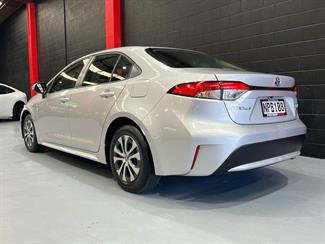 2021 TOYOTA Corolla - Thumbnail