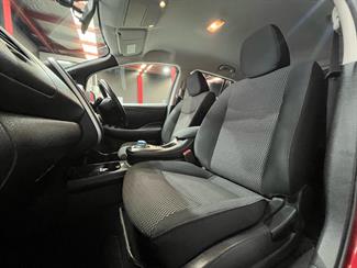 2015 Nissan Leaf - Thumbnail