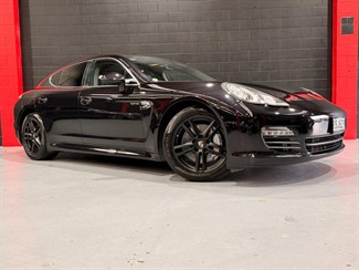 2013 Porsche Panamera - Thumbnail
