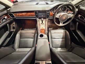 2013 Porsche Panamera - Thumbnail