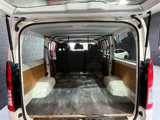 2020 TOYOTA Hiace - Thumbnail
